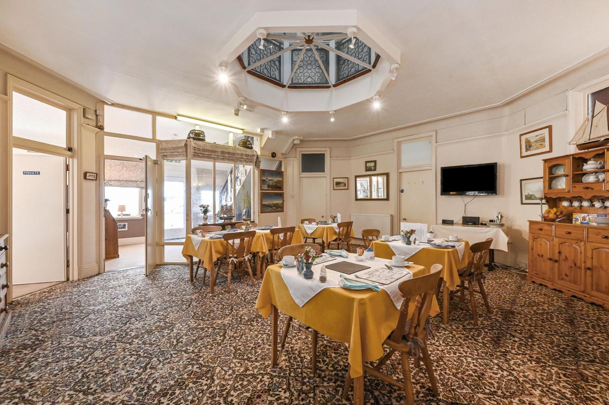 Trevarner Guest House แฟร์อัม ภายนอก รูปภาพ